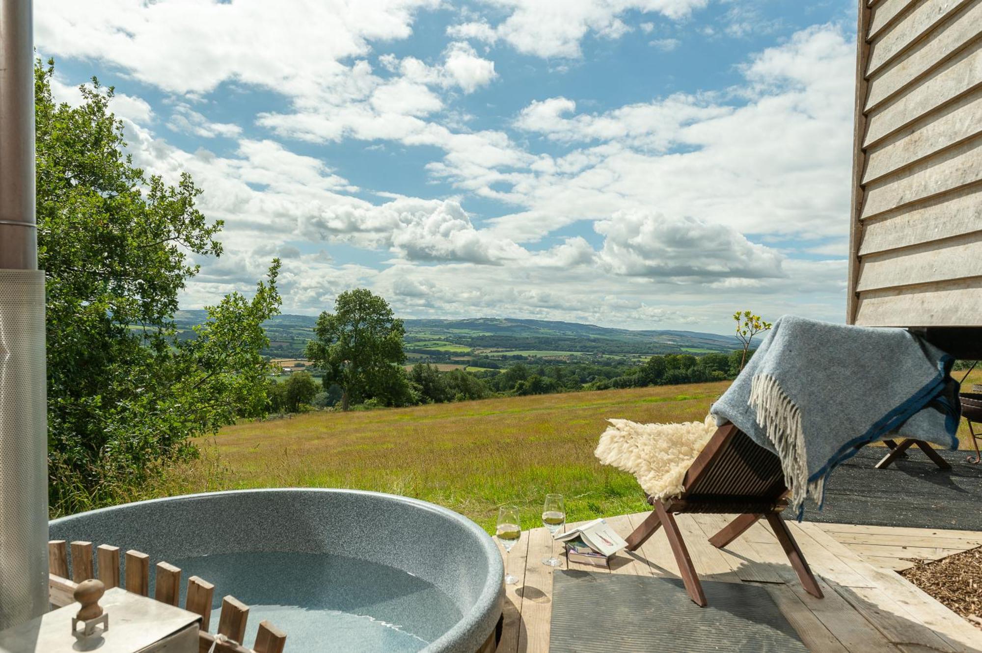 Tilbury Shepherd Huts With Hot Tubs Plus Holiday Cottages West Bagborough Eksteriør bilde