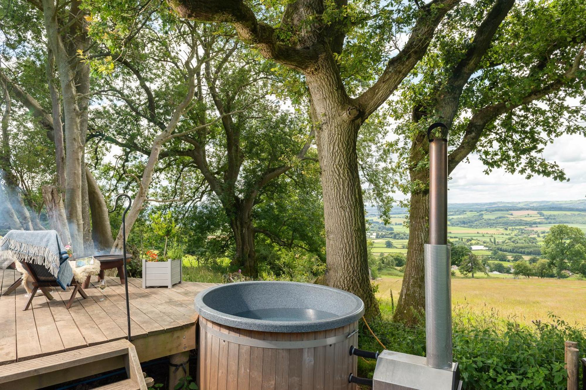 Tilbury Shepherd Huts With Hot Tubs Plus Holiday Cottages West Bagborough Eksteriør bilde
